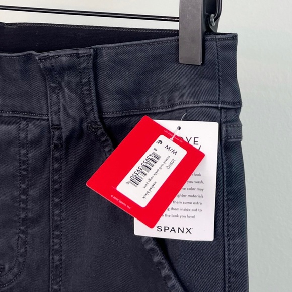 SPANX NWT Stretch Twill Cargo Ankle Pants in Grey - Picture 8 of 10